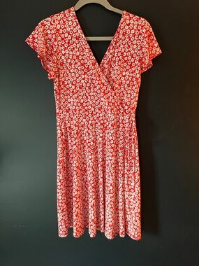 Gilli Red and White Floral Wrap Midi Dress
